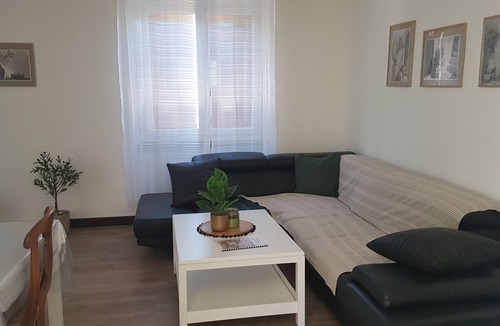 Saint-Hilaire House | Detached villa