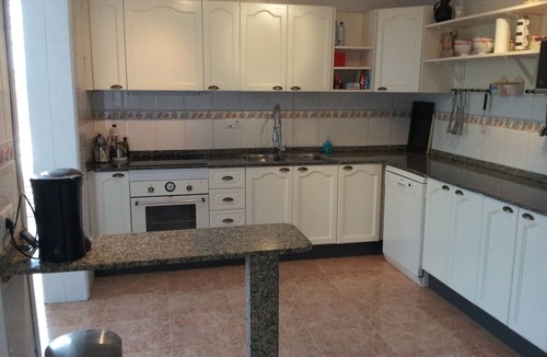 Vinaros Villa | Detached villa, private pool and internet within 10 minutes walk to the beach