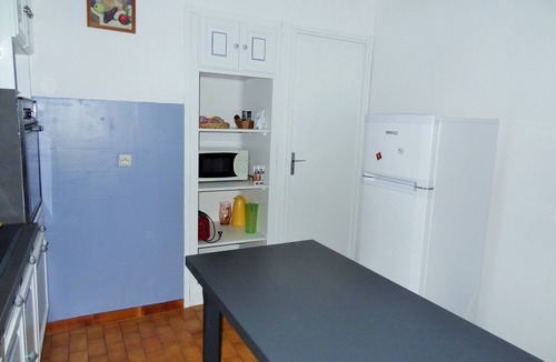 Entrecasteaux Villa | Detached villa with shared pool and summer kitchen.