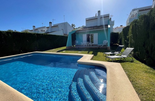 Pedreguer Villa | Detached villa with garden and private pool