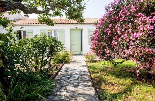 Loix Villa | Detached villa with pool in Loix