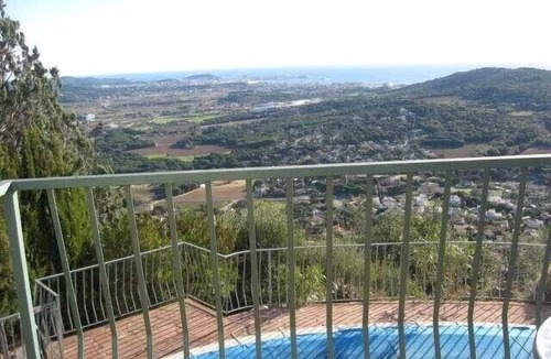 Calonge Villa | Detached villa with stunning views to the sea and hills - sleeps 6