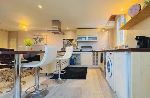 Goussainville Apartment | Detente et Confort, proche Gare RER D, CDG, Astérix