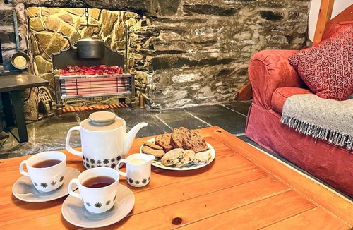 Barmouth House | Deu-Ddrws