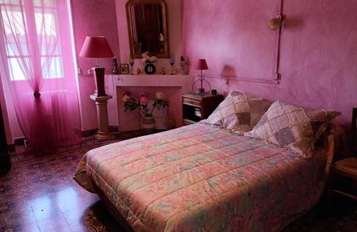 Brissac House | Deux chambres avec kitchenette dans maison de village avec terrasse