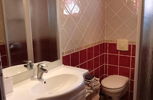 Brissac House | Deux chambres avec kitchenette dans maison de village avec terrasse