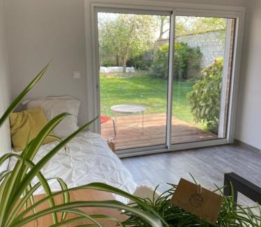 Witry-les-Reims Apartment | Deux pièces avec terrasse, vue jardin