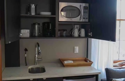 Elora Apartment | Devin's Dream