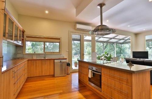 Taylor Bay House | Devinegetaway