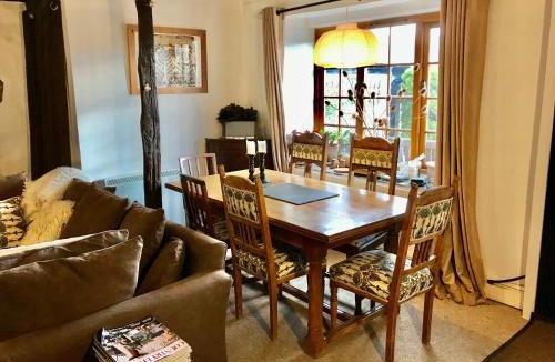 Georgeham House | Devon Cottage in Lovely Georgeham