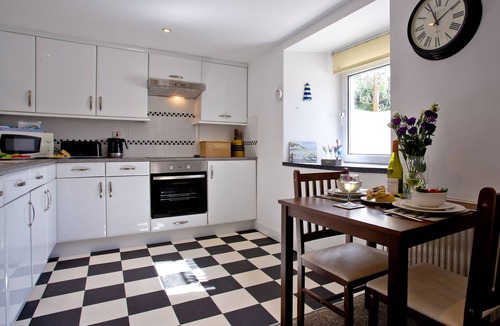 Torquay City Centre Apartment | Devon Villa Garden Apartment