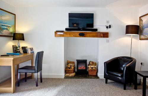 Torquay City Centre Apartment | Devon Villa Garden Apartment