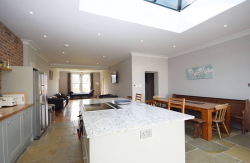 Southbourne House | Devonia House, Southbourne Group Accommodation