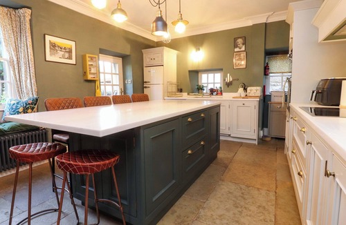 Giggleswick Cottage | DEVONSHIRE HOUSE, pet friendly, character holiday cottage in Settle