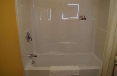 Forks Hotel | Dew Drop Inn