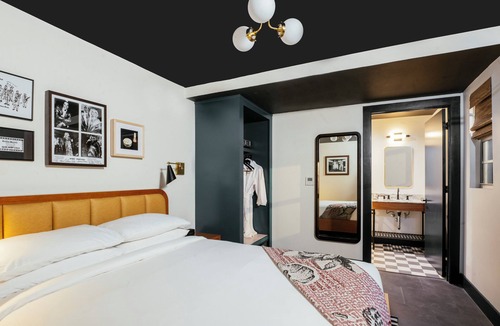 Faubourg Delassize Hotel | Dew Drop Inn