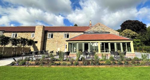 Kirby Misperton Hotel | Dewars Restaurant and Rooms