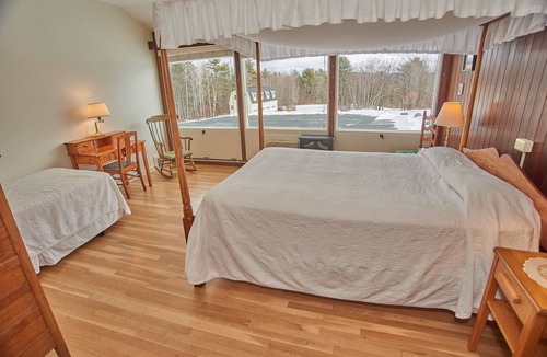 Sunapee Bed & Breakfast | Dexter's Inn