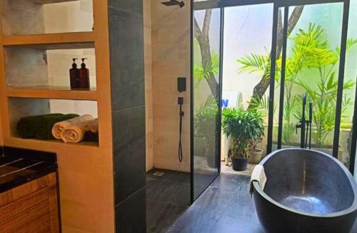 Ketewel Villa | Deyandra 3 BR Private Pool Villa With Sea View