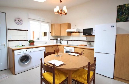 Saint-Martin-sur-Oust House | DEZANET FOR RENT.