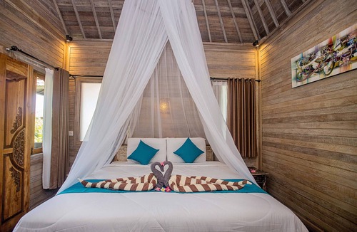 Mushroom Bay House | D’Gume Villas Lembongan by Bali Cabin