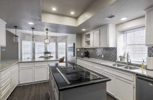 Round Rock House | [DH] Cozy 3BR Home w/Fenced Yard, Close to public pool! Pet Friendly