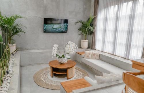 Kerobokan Villa | Dharman Royal Villas