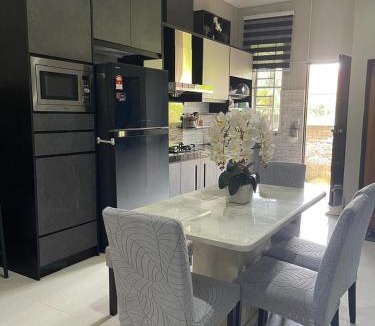 Dungun House | Dhome Homestay