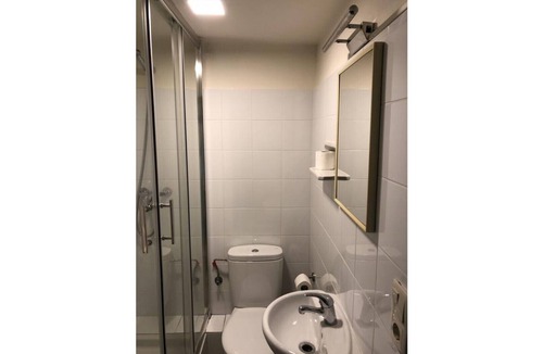 Puigcerda Bed & Breakfast | Di Verena - Two people (single beds) and private bathroom nr 28