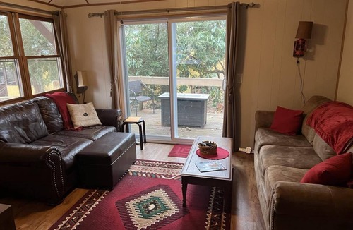 Newland Cabin | Diablo Peak Cabin - Linville Land Harbor