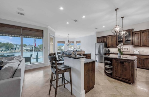Horseshoe Bay West House | Diagonal Dreams Lake House | Concierge Services