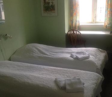 Give Hotel | Diagonalkroen