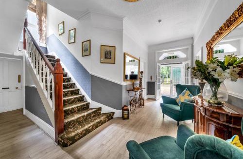 Crowthorne Hotel | Dial House Hotel