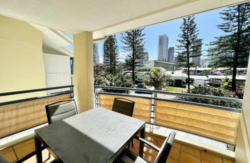 Mermaid Beach Apartment | Diamond Beach 11