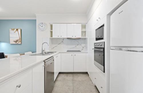 Mermaid Beach Apartment | Diamond Beach 85