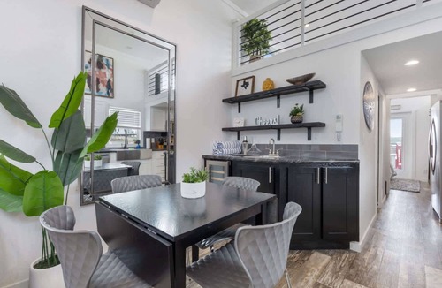 Fredericksburg House | Diamond Dream - Tiny Home with Fire Pit