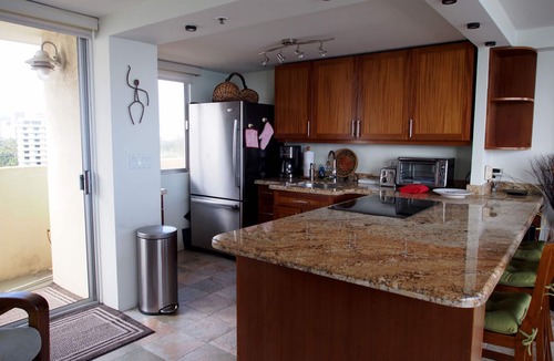 Diamond Head - Kapahulu - St. Louis Condo | Diamond Head Beach Hotel beautiful panoramic views 1 bdr oceanfront condo.