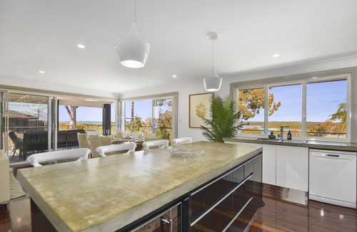 Budgewoi Apartment | Diamond Head Manor