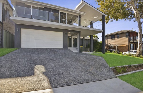 Budgewoi Apartment | Diamond Head Manor