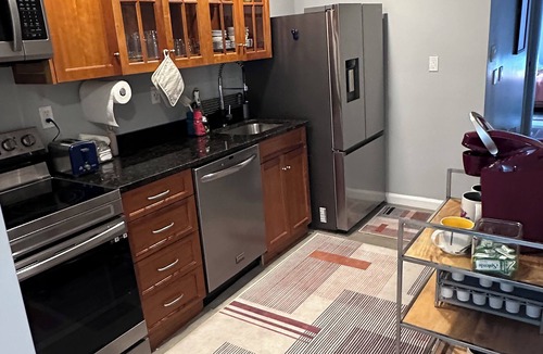 Cardozo Apartment | "Diamond In DC" Cozy English Basement Unit in Central Historic DC Neighborhood!