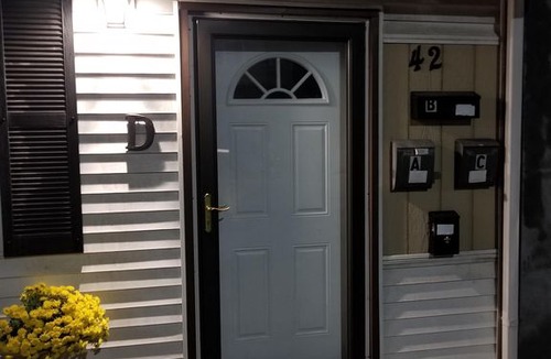 Mahanoy Plane Apartment | DIAMOND IN THE ROUGH