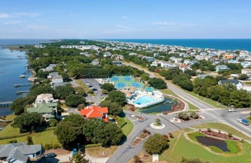Monteray Shores House | Diamond in the Ruff VILLAGE OBX