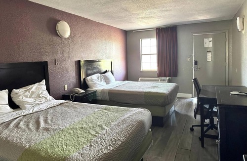 Forrest City Hotel | Diamond Inn Forrest City I-40