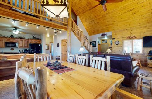 South Fork House | Diamond J's Riverside Retreat