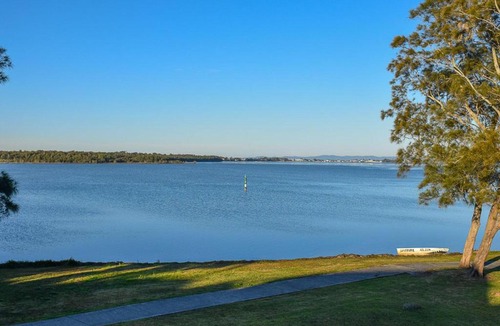 Budgewoi House | Diamond Lake House