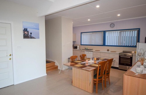 Budgewoi House | Diamond Lake House