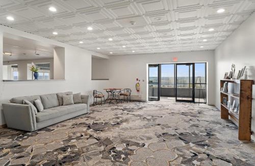Hector Hotel | Diamond on Seneca