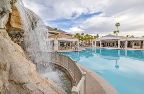 Canyon Corridor Apartment | Diamond - Palm Canyon Resort - 2BD