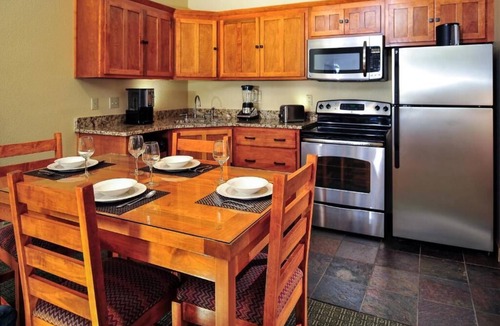 Brian Head Villa | Diamond Resorts Cedar Breaks Lodge & Spa - Studio Accessible Roll-in Shower