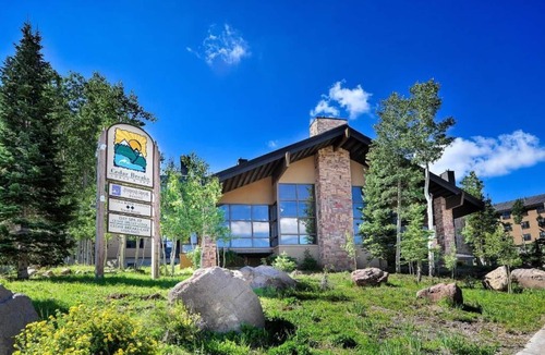 Brian Head Villa | Diamond Resorts Cedar Breaks Lodge & Spa - Studio Accessible Roll-in Shower